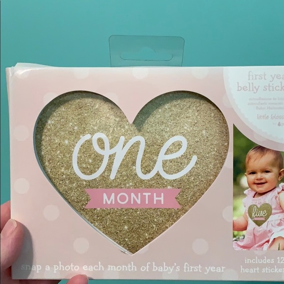 Heart shaped 1st year belly stickers - Picture 1 of 2